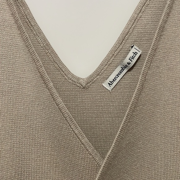 Abercrombie & Fitch Crossover Crop Tank - Picture 2 of 2